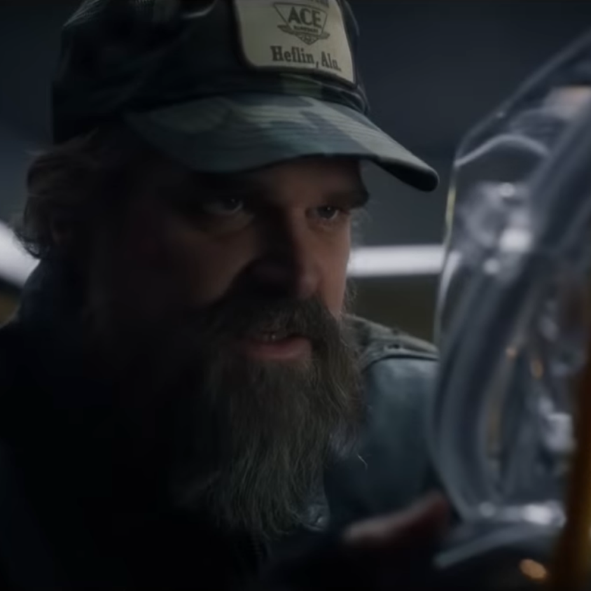 Vintage Style Camo Patch Trucker Cap - Jim Hopper Cosplay - Stranger Things